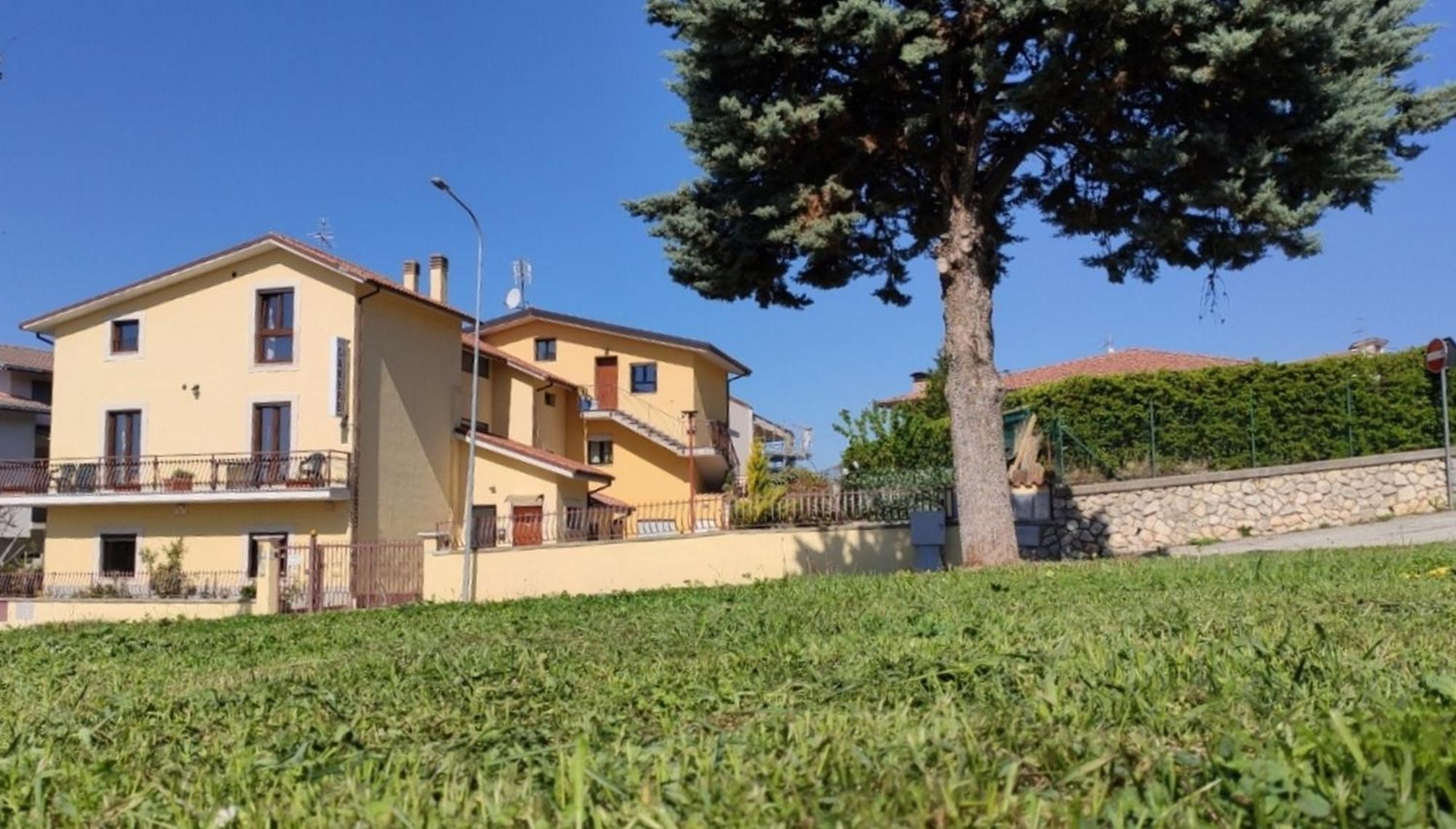 Complesso Turistico Aurora - Camere B&B Poggio Picenze Екстериор снимка