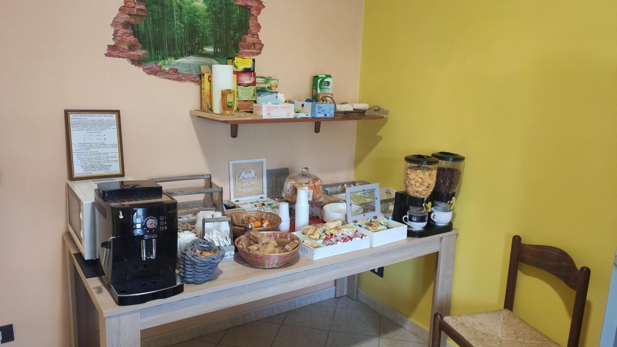 Complesso Turistico Aurora - Camere B&B Poggio Picenze Екстериор снимка